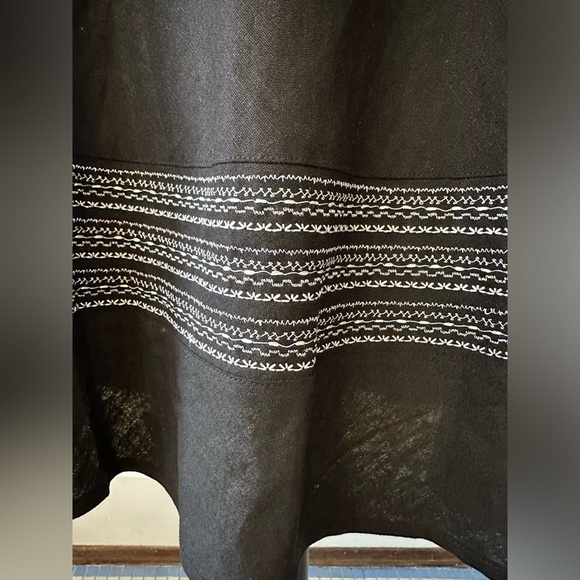 Covington | Vintage Black Linen Blend Embroidered Knee Length Shirt - Picture 4 of 8